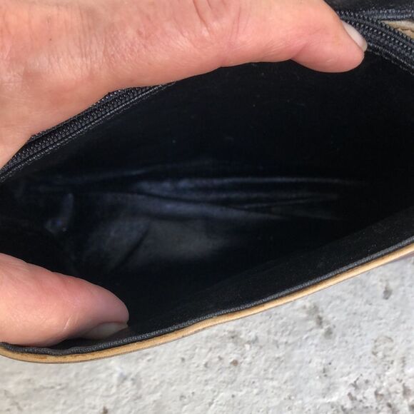 Jane Yoo wearable art - Picture 9 of 10